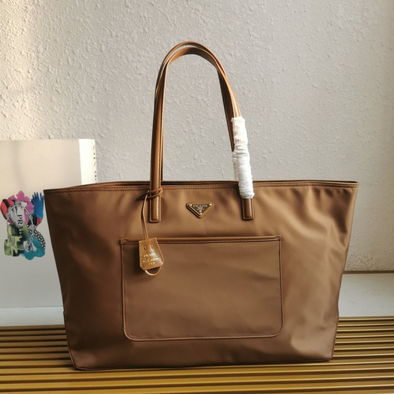 Pra*a shopping bags